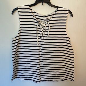 H&M Black and White Tie Front Boxy Tank Top